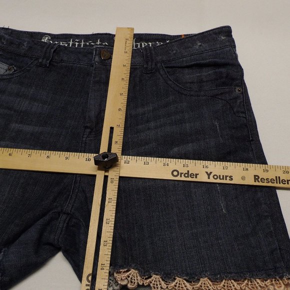 Institute Liberal lace bottom raw‎ hem denim shorts 14 - Picture 8 of 15